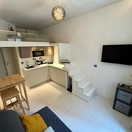 Studio A Louer Au Coeur Du Carre Dor A Nice, Rue Dalpozzo A 150 Metres Des Plages Extérieur photo