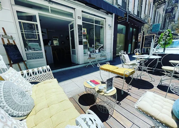 Studio A Louer Au Coeur Du Carre Dor A Nice, Rue Dalpozzo A 150 Metres Des Plages